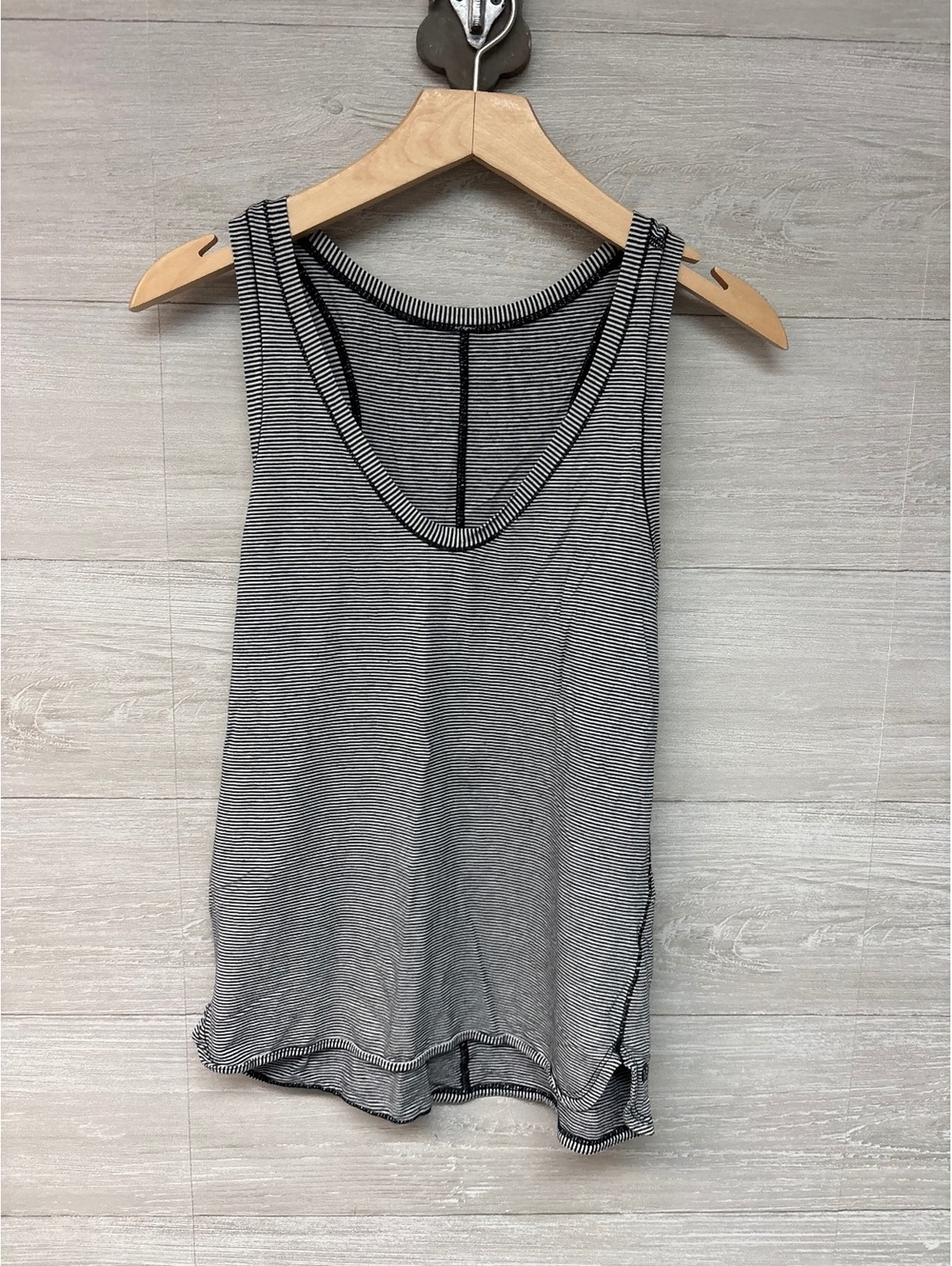 * | Lululemon | tank top. Size 4.